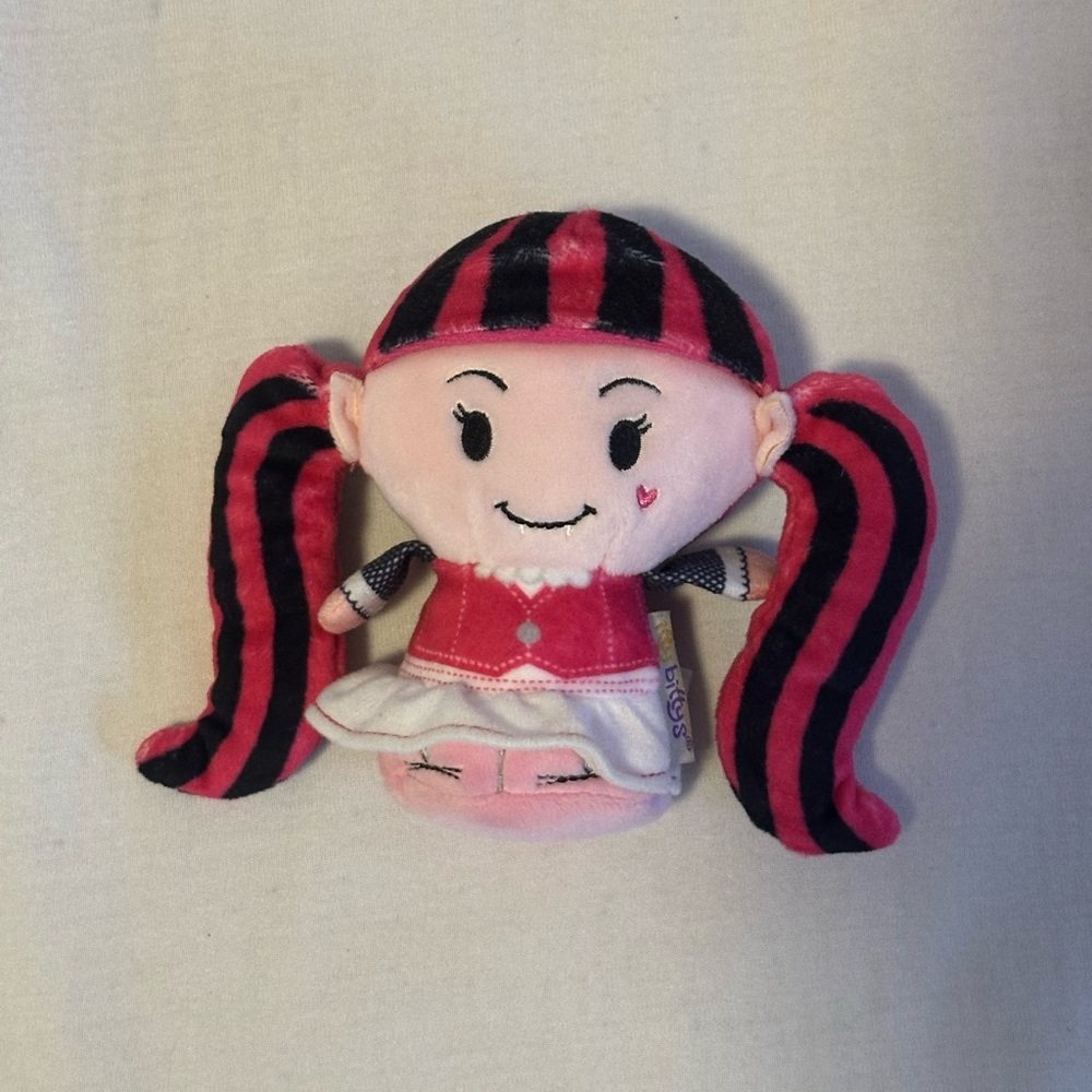 Itty Bittys Draculaura